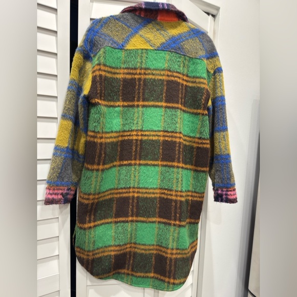 Saylor - Picture 4 of 11